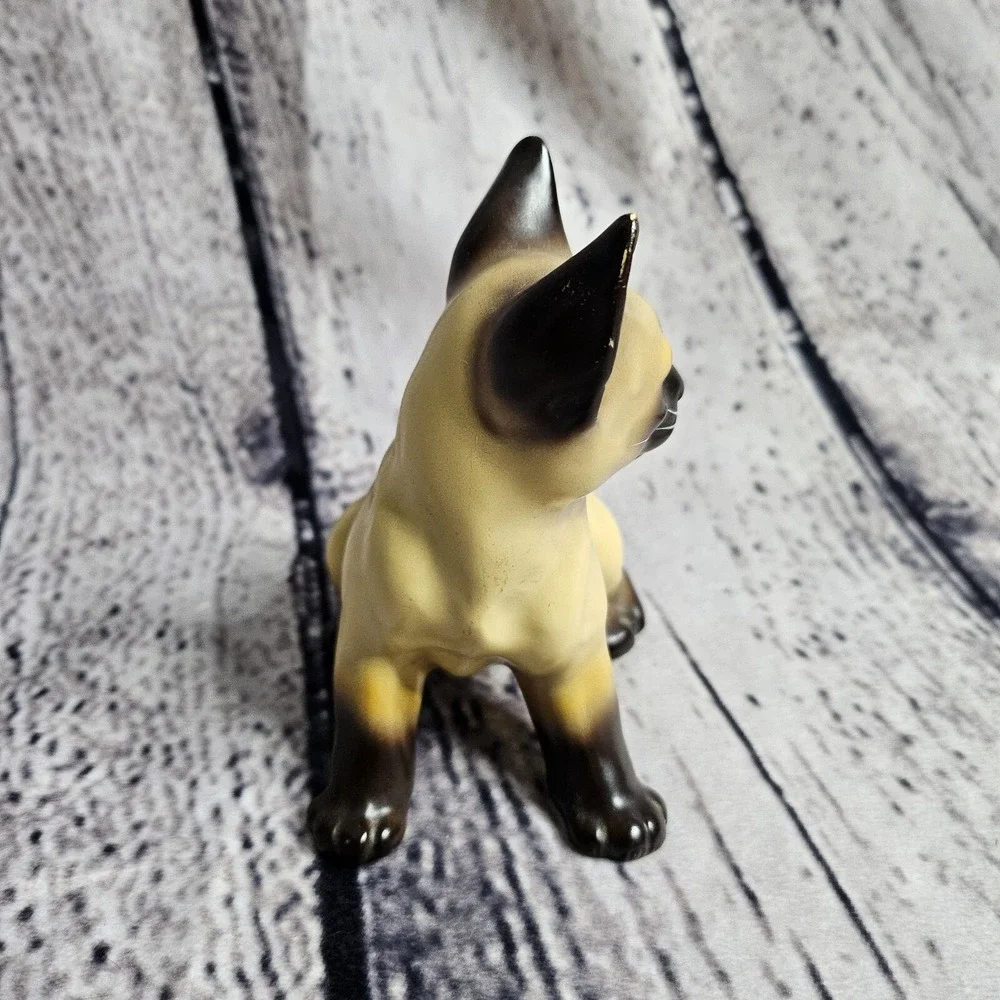 Vintage Blue Eyed Siamese Cat Figurine Made In Japan